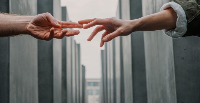 How to Keep Members Connected Remotely